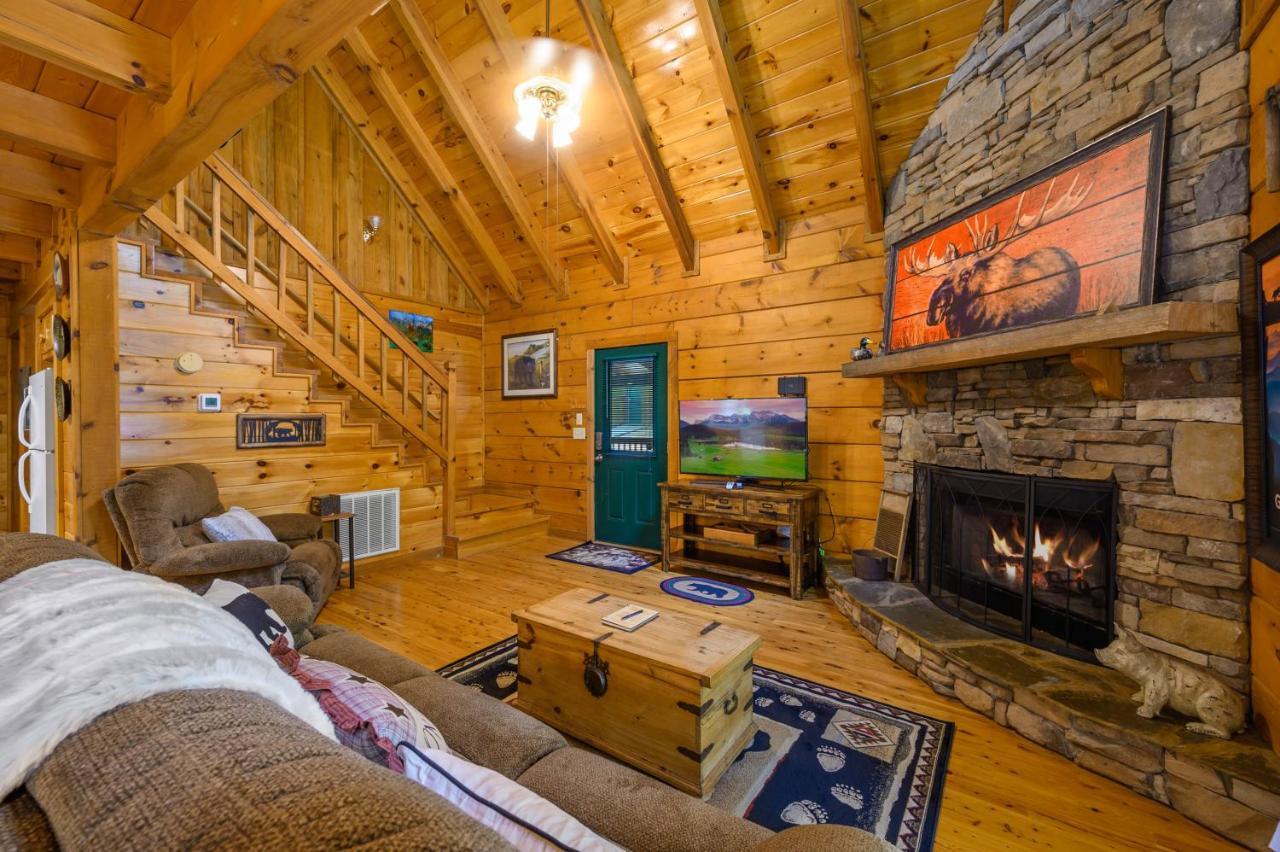 Gypsy Road - Privacy! Log Cabin With Hot Tub, Wifi, Directv And Arcade Sevierville Buitenkant foto
