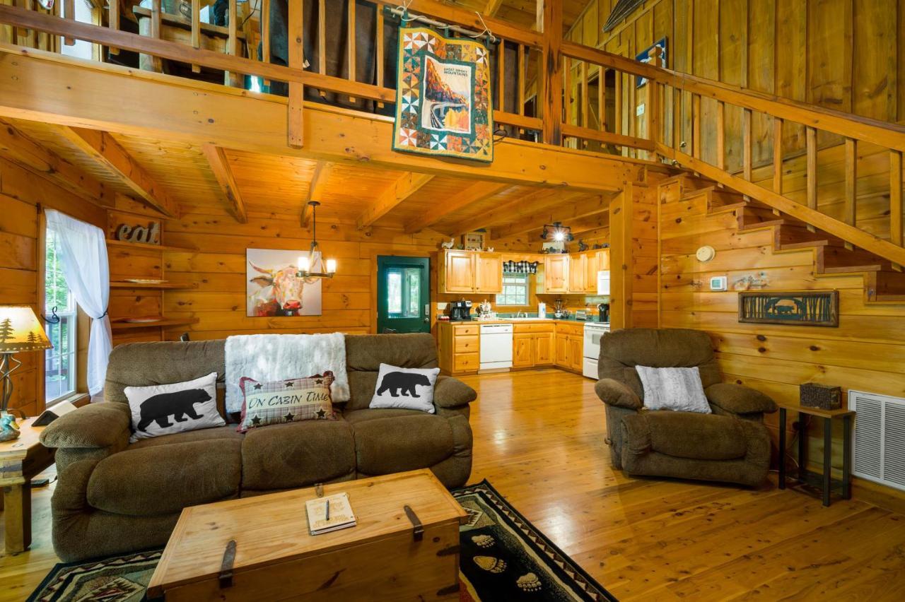 Gypsy Road - Privacy! Log Cabin With Hot Tub, Wifi, Directv And Arcade Sevierville Buitenkant foto