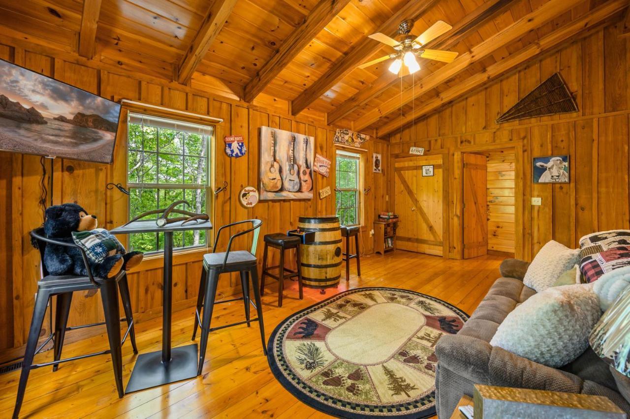 Gypsy Road - Privacy! Log Cabin With Hot Tub, Wifi, Directv And Arcade Sevierville Buitenkant foto