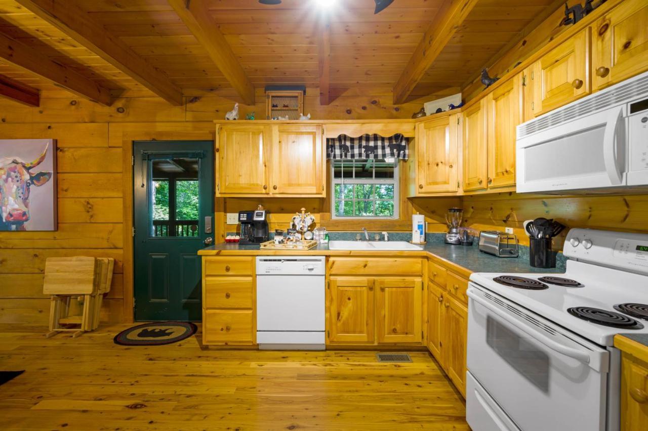 Gypsy Road - Privacy! Log Cabin With Hot Tub, Wifi, Directv And Arcade Sevierville Buitenkant foto