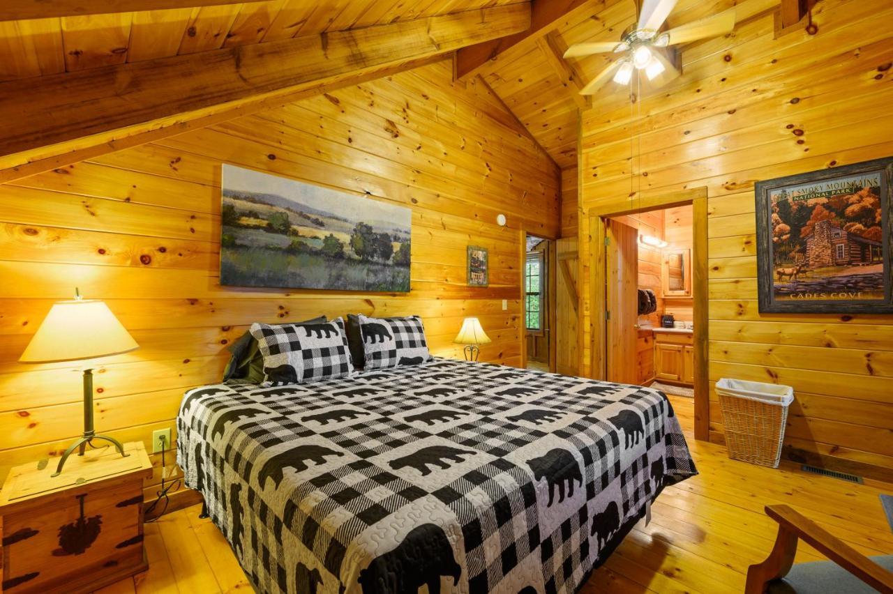 Gypsy Road - Privacy! Log Cabin With Hot Tub, Wifi, Directv And Arcade Sevierville Buitenkant foto