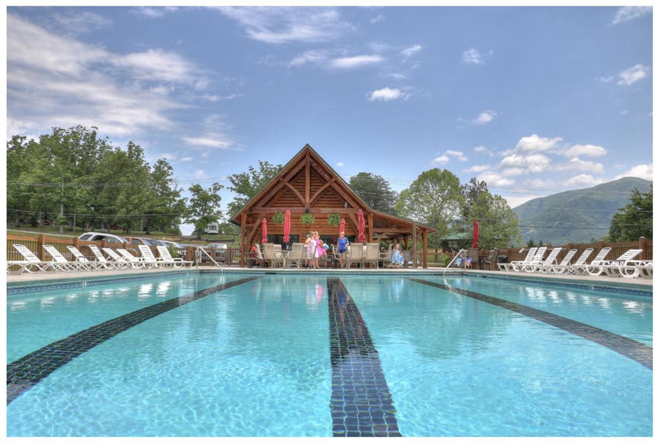 Gypsy Road - Privacy! Log Cabin With Hot Tub, Wifi, Directv And Arcade Sevierville Buitenkant foto
